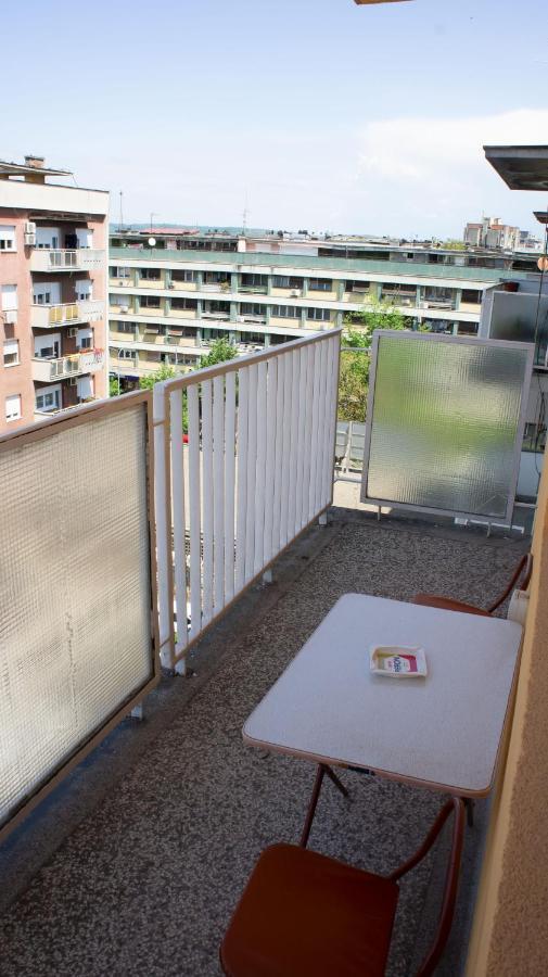 Appartamento Dvosoban Stan U Strogom Centru Kruševac Esterno foto
